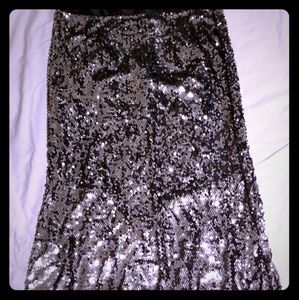 Women's XL silver sequence floor length skirt